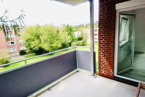 **PROVISIONSFREI** Sanierte 2-Zimmer-Wohnung mit EBK und Balkon in Wolfsburg nahe Klinikum – Eichelkamp 15, 38440 Eichelkamp, Wolfsburg – Vorschaubild 3