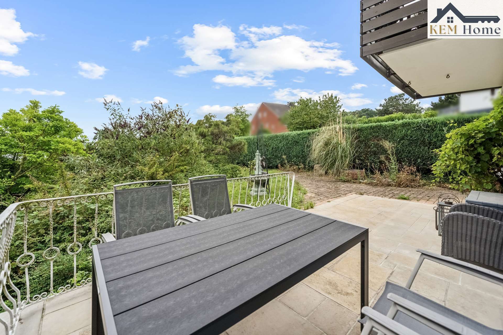 Immobilie in Apelern - Familienfreundlich Renditestark 3 Wohneinheiten in bester Aussichtslage Wohntraum mit Renditechance - Bild 0