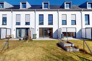 Modernes Reihenmittelhaus mit Garten, Einbauküche, sonniger Terrasse & Tiefgarage – Die vollständige Adresse der Immobilie erhältst du vom Anbieter., 85591 Vaterstetten – Vorschaubild 3