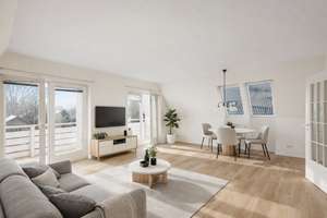 Viel Potenzial in kleiner Gemeinschaft: 2,5 Zimmer, Südbalkon und Garten – Die vollständige Adresse der Immobilie erhältst du vom Anbieter., 22523 Eidelstedt, Hamburg – Vorschaubild 2