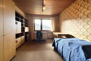 Imposantes Wohnhaus in sonniger Toplage von 78564 Wehingen – Tuttlingen (Kreis) – Vorschaubild 25
