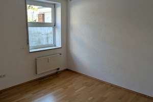 Schöne helle 2,5-Zimmer-Wohnung mit Balkon, Einbauküche und Hobbyraum – Schillerstraße 10, 91074 Herzogenaurach – Vorschaubild 10
