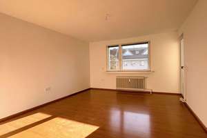 RESERVIERT Bereit zum Einzug | Käuferprov.freie 2,5-Zi.-Whg. + EBK + Süd-Loggia im 3. OG in LANKWITZ – Die vollständige Adresse der Immobilie erhältst du vom Anbieter., 12247 Lankwitz, Berlin – Vorschaubild 2
