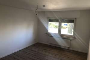 Zentral gelegene sanierte 2-Zimmer EG Wohnung Lev Schlebusch mit Terrasse – Linienstraße 5, 51375 Schlebusch, Leverkusen – Vorschaubild 2