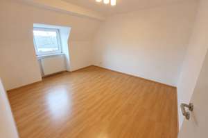 helle DG 2-Zimmer Wohnung mit Balkon in zentraler Lage – Bergisch-Gladbacher-Str. 533, 51067 Holweide, Köln – Vorschaubild 4