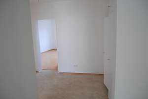 MZ-Kastel: Helle 2-Zimmer-Wohnung; modernes Wannenbad; Laminatboden; kleiner Balkon; Garage möglich – Die vollständige Adresse der Immobilie erhältst du vom Anbieter., 55252 Mainz-Kastel, Wiesbaden – Vorschaubild 36