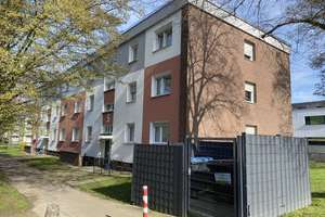 sanierte Wohnung mit Balkon und Garten - provisionsfrei zu erwerben – Wilhelm-Warsch-Straße 7, 50181 Bedburg – Vorschaubild 1
