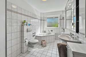 Attraktive 3-Zimmer-Wohnung in Gelsenkirchen-Buer – mit Balkon, Carport und Lage im 2. Obergeschoss – Die vollständige Adresse der Immobilie erhältst du vom Anbieter., 45894 Buer, Gelsenkirchen – Vorschaubild 8
