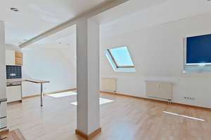 Warmes Nest, kalte Ersparnis - 1 KALTMIETE GESCHENKT: Große 3-Zimmer-Dachgeschosswohnung mit EBK ... – 39104 Altstadt, Magdeburg – Vorschaubild 4