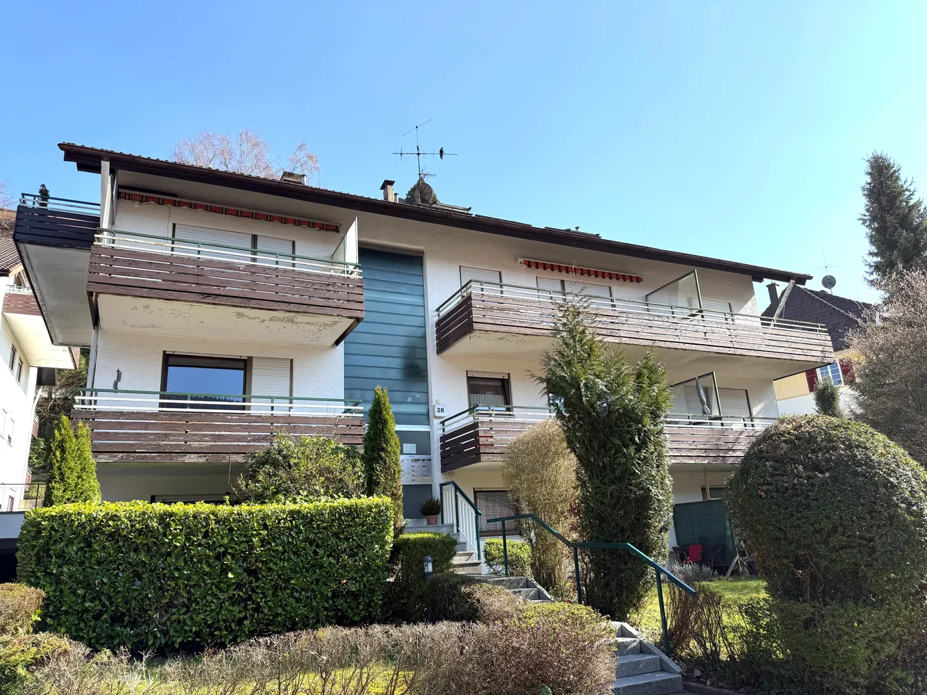 Appartement im Dach mit herrlichem Weitblick über die Kurstadt!, Calw Kreis – Bild 1