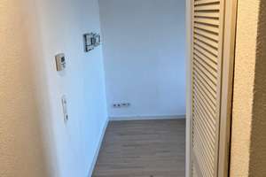 Möblierte 2-Zimmer-Wohnung mit Balkon und traumhaftem Weitblick über Stuttgart – Klippeneckstraße 18, 70186 Gaisburg, Stuttgart – Vorschaubild 10