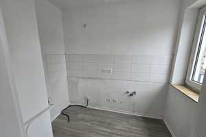 Schöne Wohnung in Hassels mit Vinyl-Böden – Langfuhrstr. 6, 40599 Düsseldorf – Vorschaubild 6