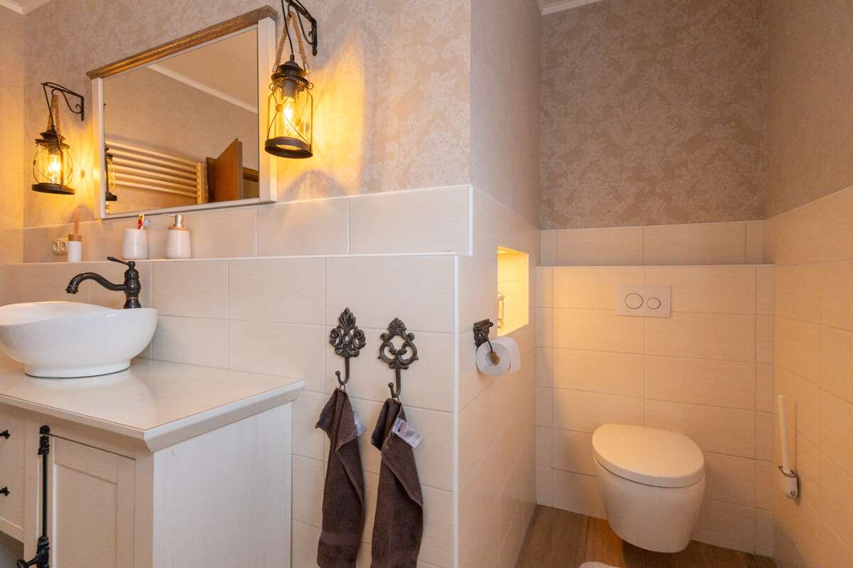 Immobilie in Großefehn - Großzügiges Einfamilienhaus mit Garage und unverbautem Blick - Bild 3