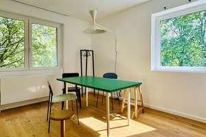 Lichtdurchflutete Wohnung mit außergewöhnlich großem Grundstücksanteil und parkähnlichem Blick – Storkower Straße 68, 10409 Prenzlauer Berg, Berlin – Vorschaubild 3