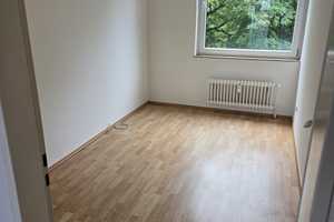 Ansprechende 3-Zimmer-Wohnung mit 2 Balkonen in Oldenburg – Oldenburg (Oldenburg) – Vorschaubild 3