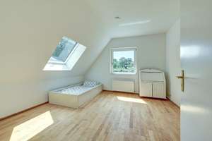 Modernisiertes Einfamilienhaus mit großem Garten in urbaner Bestlage – Die vollständige Adresse der Immobilie erhältst du vom Anbieter., 40474 Stockum, Düsseldorf – Vorschaubild 13