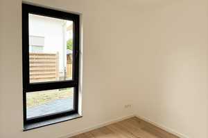 HANNOVER/MISBURG: Exklusives Einfamilienhaus Bezugsfertig, energieeffizient und familienfeundlich. – Hannover – Vorschaubild 18