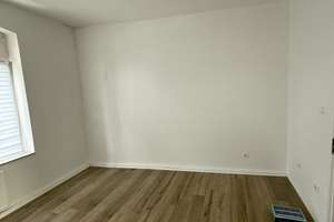 Großzügige und lichtdurchflutete 2,5-Zimmer-Wohnung mit 69 m² – ab September verfügbar – Die vollständige Adresse der Immobilie erhältst du vom Anbieter., 47139 Beeck, Duisburg – Vorschaubild 7
