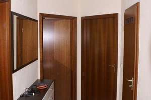 Provisionsfrei und mit neuer EBK: Helle, geräumige 2-Zimmer-Dachgeschosswohnung – 91056 Heiligenloh, Erlangen – Vorschaubild 9