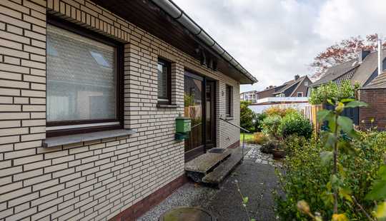 Bild von *** BUNGALOW mit WARMEN FÜßEN wartet darauf neue EIGENTÜMER zu BEGRÜßEN ***