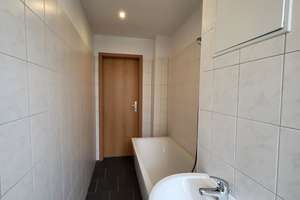 2-Zimmer Wohnung im 2. OG in Salzgitter-Bad – Beethovenstraße 1, 38259 Salzgitter-Bad, Salzgitter – Vorschaubild 1