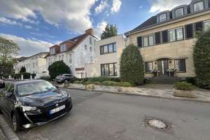 Golzheims "Weiße Siedlung" // 1A Exklusivlage //  Rohdiamant // Lichtdurchflutet // Riesen Terrasse – 40474 Golzheim, Düsseldorf – Vorschaubild 38