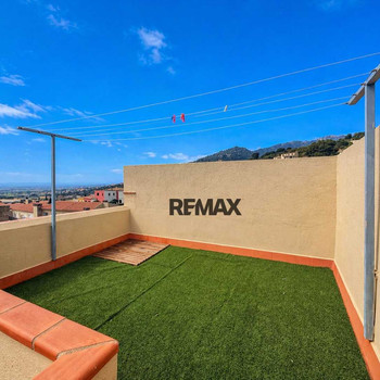 Apartment in Palau Saverdera, 1 bedroom and sun terrace with views