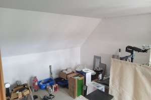 Geräumige 2 Zimmer Wohnung in ruhigem 6-Familien Haus in Erlangen-Bruck – Bierlachweg 7, 91058 Schönfeld, Erlangen – Vorschaubild 3