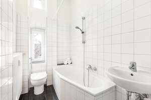 Reichenberger Straße, nahe Maybachufer: Charmante Altbauwohnung, 3 Zimmer, Dielen, Doppelkastenfenst – Reichenberger Straße 61A, 10999 Kreuzberg, Berlin – Vorschaubild 16