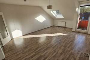 Helle 2-Zimmer Dachgeschosswohnung in Bielefeld-Großdornberg