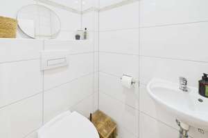 Maschsee als Nachbar: Helle 3 Zi. DG-Wohnung mit kleinem Balkon – Die vollständige Adresse der Immobilie erhältst du vom Anbieter., 30173 Südstadt, Hannover – Vorschaubild 7