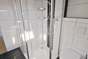 Frisch sanierte 3-Zi.-DG-Wohnung im Grünen – Fußbodenheizung, Wärmepumpe & Waldblick – 51375 Schlebusch, Leverkusen – Vorschaubild 5
