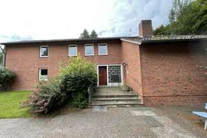 Helle 4,5 Zimmer Dachgeschosswohnung im Grünen – Neustädter Str. 2, 23758 Oldenburg in Holstein – Vorschaubild 2