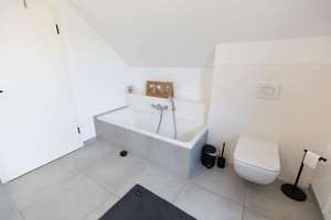 Modernes Einfamilienhaus (Baujahr 2020) mit Pool, Doppelgarage und PV-Anlage in Wegberg-Klinkum – Die vollständige Adresse der Immobilie erhältst du vom Anbieter., 41844 Wegberg – Vorschaubild 34