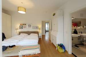Traumhaft sonnige, ruhige, elegante 4 Raum DG Wohnung mit umlaufender Terrasse! – Nibelungenstraße 55d, 80639 Nymphenburg, München – Vorschaubild 43