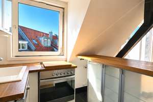 Historischer Charme trifft Loft-Flair: 3-Zimmer-Dachgeschoss mit hohen Decken, Balkon & Sichtbalken – 50937 Sülz, Köln – Vorschaubild 5