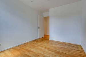 Großzügige Vier-Zimmer-Wohnung mit zwei Terrassen und  Tiefgaragenstellplatz. – Die vollständige Adresse der Immobilie erhältst du vom Anbieter., 10783 Schöneberg, Berlin – Vorschaubild 6