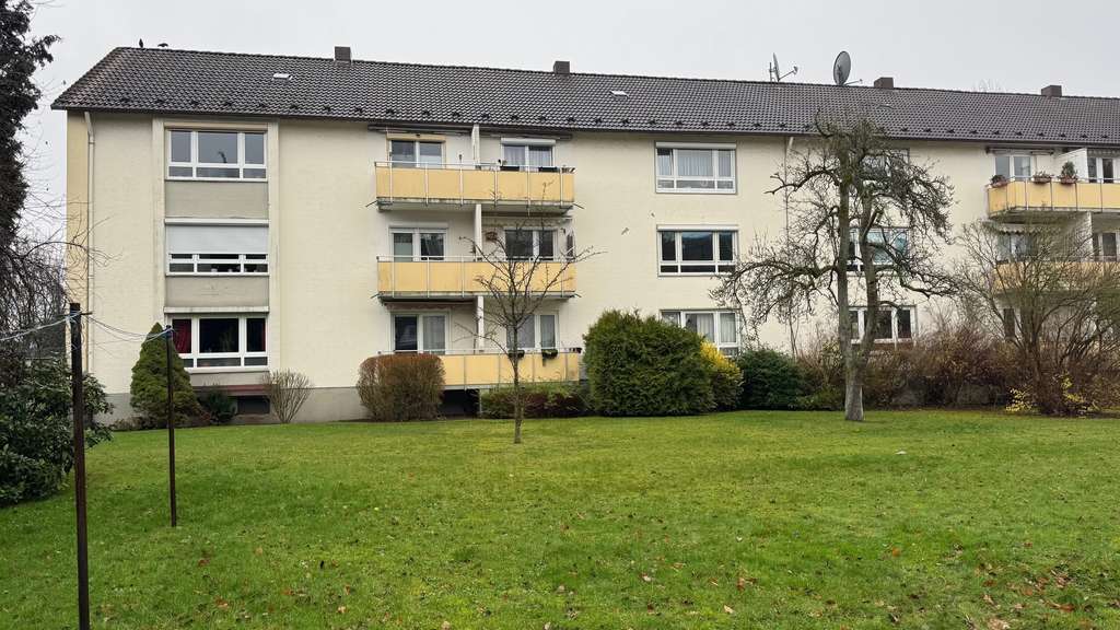 Immobilie in Neumünster - 3,5-Zimmer-Eigentumswohnung mit Loggia in ruhiger Lage - Bild 4
