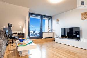 Düsseldorf-Lierenfeld: 2-Zimmer Wohnung mit kernsaniertem Badezimmer, Loggia sowie Außenstellplatz – 40231 Lierenfeld, Düsseldorf – Vorschaubild 2