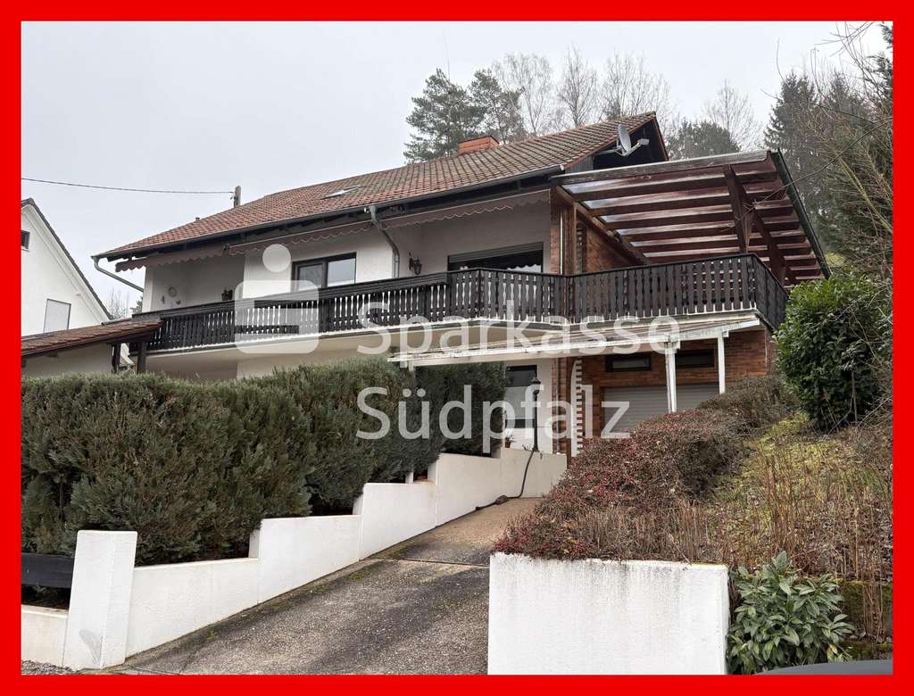 Immobilie in Dernbach (Westerwald) - Großes Wohnhaus in Ortsrandlage - Bild 0