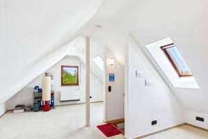 Zwei Ebenen, zwei Balkone, ein besonderer Rückzugsort in Stuttgart Riedenberg! – 70619 Riedenberg, Stuttgart – Vorschaubild 11