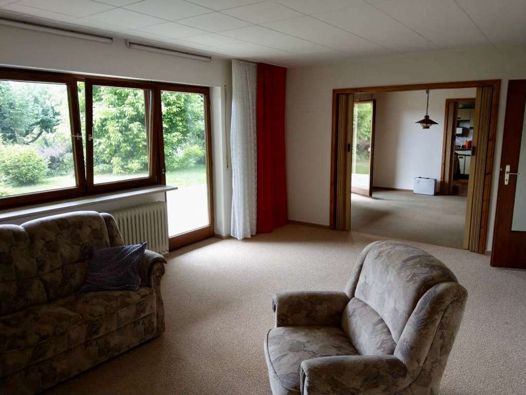 Immobilie in Vohenstrauß - Geräumiges 5-Zimmer Einfamilienhaus mit Garage in Vohenstrauß - Bild 4