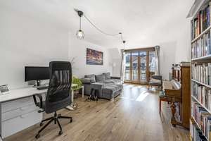 Stilvolle Maisonette mit zwei Balkonen & Stellplatz im Mauritiusviertel – Die vollständige Adresse der Immobilie erhältst du vom Anbieter., 50674 Neustadt/Süd, Köln – Vorschaubild 2