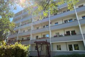 Charmante Wohnung für die kleine Familie - mit Balkon und Wannenbad! – Naumburger Ring 24, 12627 Hellersdorf, Berlin – Vorschaubild 9