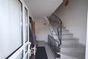 RESERVIERT: 3-Familienhaus mit 2 Garagen in ruhiger Lage – Die vollständige Adresse der Immobilie erhältst du vom Anbieter., 71642 Poppenweiler, Ludwigsburg – Vorschaubild 2