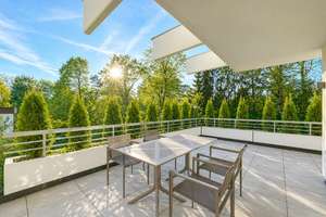 Exklusiv-Penthouse, barrierefrei, umlaufende Südwest-Dachterrasse, grün, uneinsehbar, absolut ruhig – Die vollständige Adresse der Immobilie erhältst du vom Anbieter., 81545 Harlaching, München – Vorschaubild 3