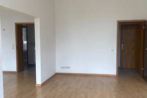 Nicht Familiengeeignet-Renovierte 4-Zimmerwohnung in Wiesbaden-Biebrich – Die vollständige Adresse der Immobilie erhältst du vom Anbieter., 65203 Biebrich, Wiesbaden – Vorschaubild 2