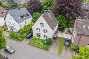 Freistehendes Einfamilienhaus im Rathausviertel mit zwei Garagen und Garten in Südausrichtung – Die vollständige Adresse der Immobilie erhältst du vom Anbieter., 46236 Stadtmitte, Bottrop – Vorschaubild 2