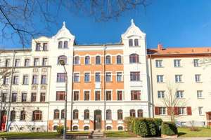 +++ Altbaucharme in Kaßberg! Vermietete 3-Zimmer-Eigentumswohnung mit Balkon in gefragter Lage +++