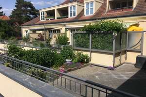 Sonnige Wohnung mit großer Terrasse im Herzen von Kleinmachnow